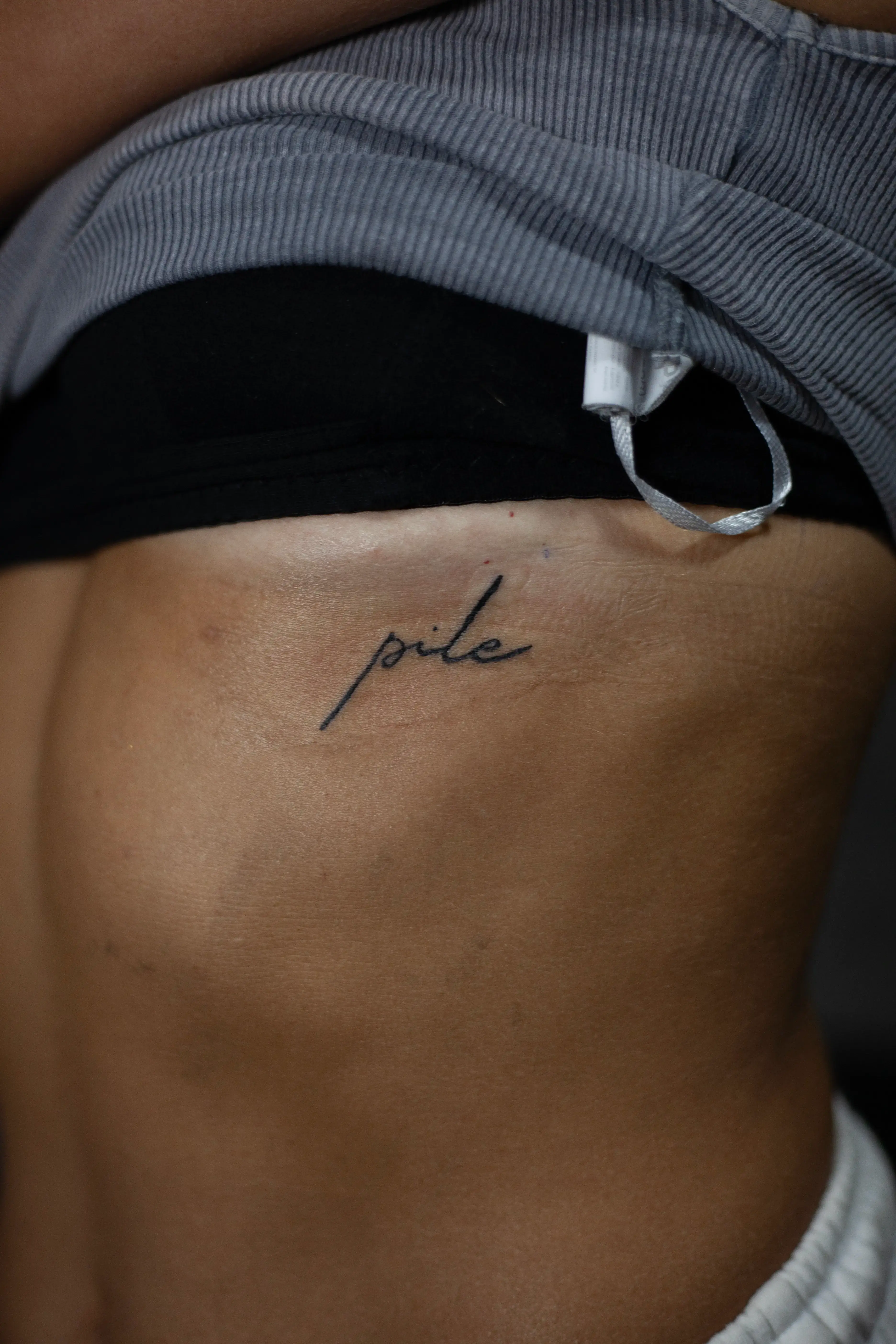 Pile - Fine Line & Minimal tetovaža Eternal Art